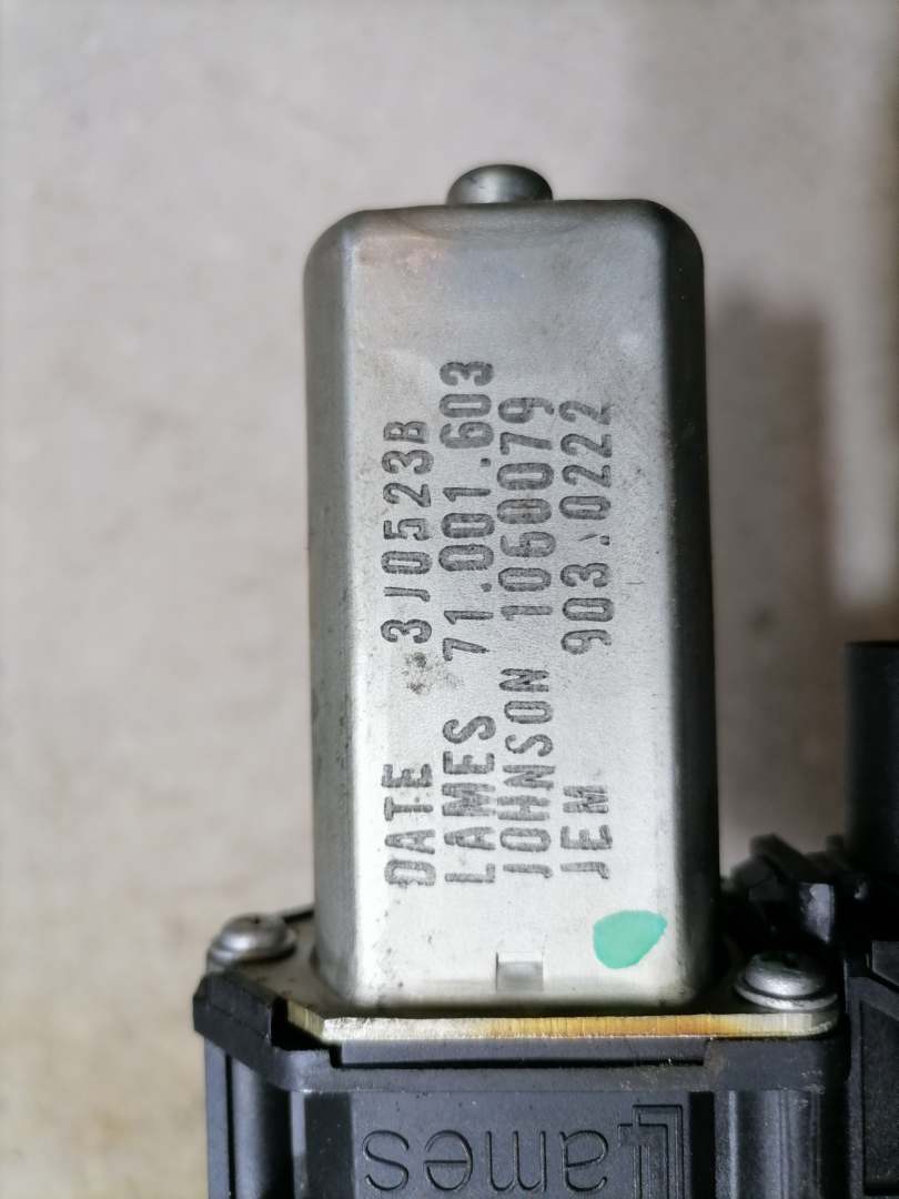 BMW 3er E90 original Fensterhebermotor hinten rechts Bj.2008 BMW 3er E90 original Fensterhebermotor hinten rechts Bj.2008